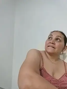 Snapshot of MirandaSoto chatting on 07/29/26, 03:37 MirandaSoto online show from 07/29/26, 03:37