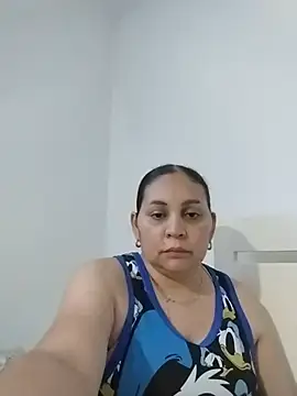 Snapshot of MirandaSoto chatting on 07/30/26, 04:00 MirandaSoto online show from 07/30/26, 04:00