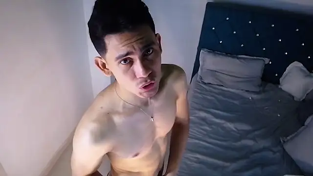 Snapshot of alexispaez457062 chatting on 11/01/25, 12:45 alexispaez457062 online show from 11/01/25, 12:45