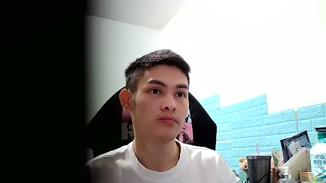 Snapshot of thisisbook_223 chatting on 01/23/25, 04:15 thisisbook 223 online show from 01/23/25, 04:15