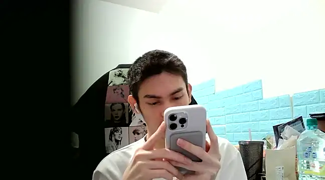 Snapshot of thisisbook_223 chatting on 02/06/25, 03:31 thisisbook 223 online show from 02/06/25, 03:31