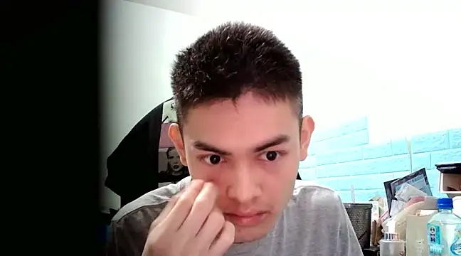 Snapshot of thisisbook_223 chatting on 02/14/25, 03:58 thisisbook 223 online show from 02/14/25, 03:58