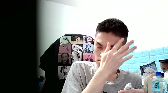 Snapshot of thisisbook_223 chatting on 02/14/25, 07:02 thisisbook 223 online show from 02/14/25, 07:02