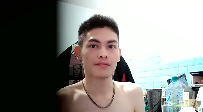 Snapshot of thisisbook_223 chatting on 02/18/25, 03:43 thisisbook 223 online show from 02/18/25, 03:43