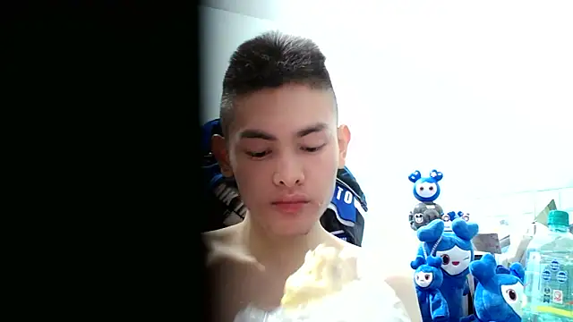 Snapshot of thisisbook_223 chatting on 06/18/26, 02:32 thisisbook 223 online show from 06/18/26, 02:32