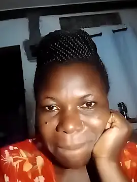 Snapshot of Danny_lady chatting on 03/05/25, 08:00 Danny lady online show from 03/05/25, 08:00