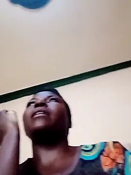 Snapshot of Danny_lady chatting on 03/19/25, 08:01 Danny lady online show from 03/19/25, 08:01