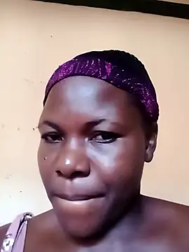 Snapshot of Danny_lady chatting on 12/14/25, 08:30 Danny lady online show from 12/14/25, 08:30