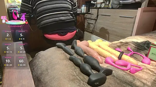 misteryman1956 online show from 06/09/26, 08:42