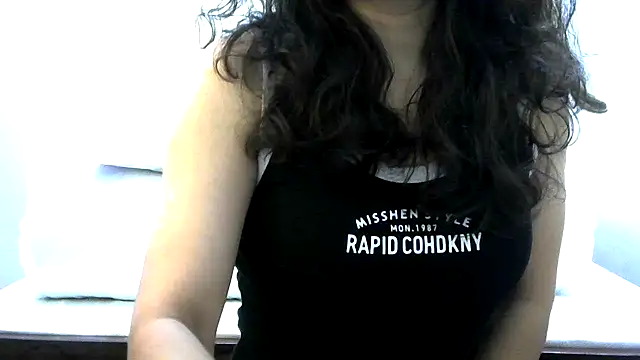 Snapshot of phuljhadi chatting on 09/11/25, 10:15 phuljhadi online show from 09/11/25, 10:15