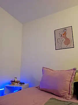 Snapshot of VictoriaEvaans_ chatting on 11/05/25, 09:48 VictoriaEvaans online show from 11/05/25, 09:48