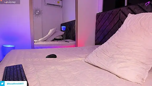 Luca ferrer  online show from 02/09/25, 07:38