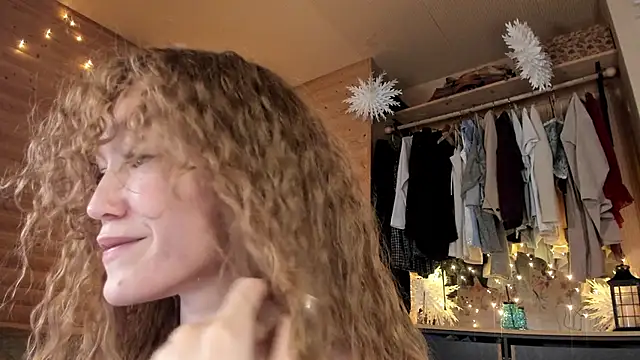 such juicee online show from 01/26/25, 03:25