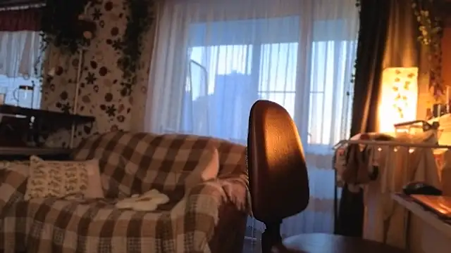 such juicee online show from 03/18/26, 03:09