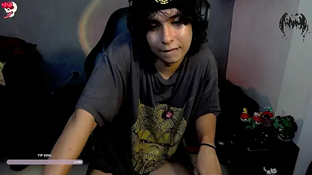 Snapshot of kairozz chatting on 01/10/25, 10:57 kairozz online show from 01/10/25, 10:57