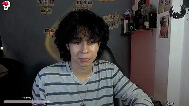 Snapshot of kairozz chatting on 01/15/25, 01:31 kairozz online show from 01/15/25, 01:31