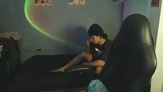 Snapshot of kairozz chatting on 02/09/25, 12:28 kairozz online show from 02/09/25, 12:28