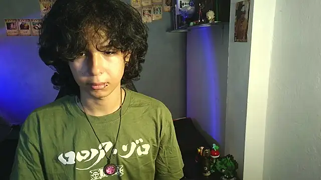 Snapshot of kairozz chatting on 02/11/25, 12:37 kairozz online show from 02/11/25, 12:37