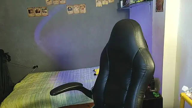 Snapshot of kairozz chatting on 02/25/25, 08:51 kairozz online show from 02/25/25, 08:51