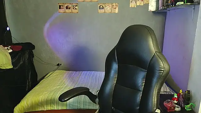 Snapshot of kairozz chatting on 02/28/25, 05:48 kairozz online show from 02/28/25, 05:48