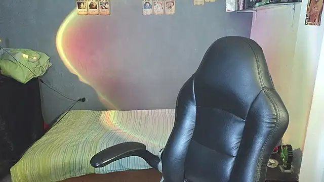 Snapshot of kairozz chatting on 03/08/25, 04:17 kairozz online show from 03/08/25, 04:17