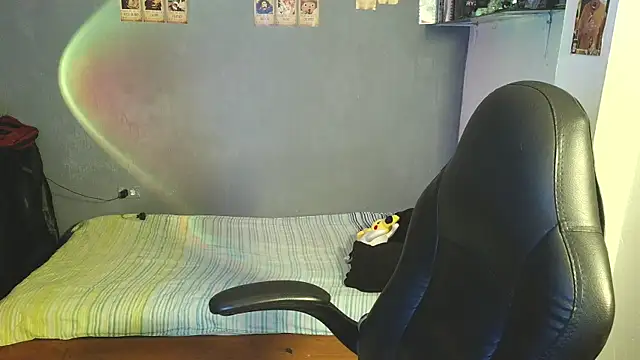 Snapshot of kairozz chatting on 03/09/25, 04:22 kairozz online show from 03/09/25, 04:22