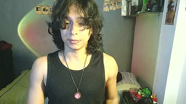 Snapshot of kairozz chatting on 03/10/25, 10:55 kairozz online show from 03/10/25, 10:55