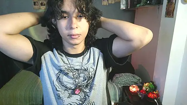 Snapshot of kairozz chatting on 03/11/25, 12:39 kairozz online show from 03/11/25, 12:39