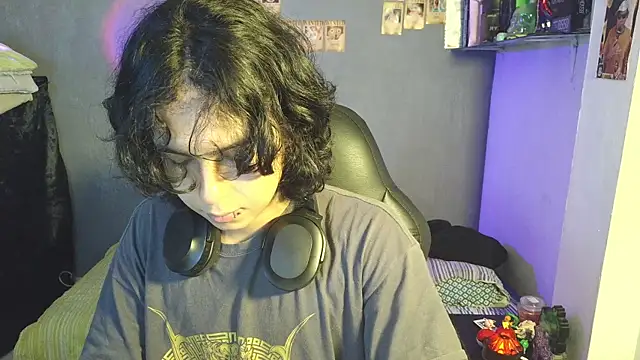 Snapshot of kairozz chatting on 03/17/25, 10:06 kairozz online show from 03/17/25, 10:06