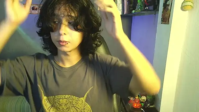 Snapshot of kairozz chatting on 03/18/25, 01:10 kairozz online show from 03/18/25, 01:10