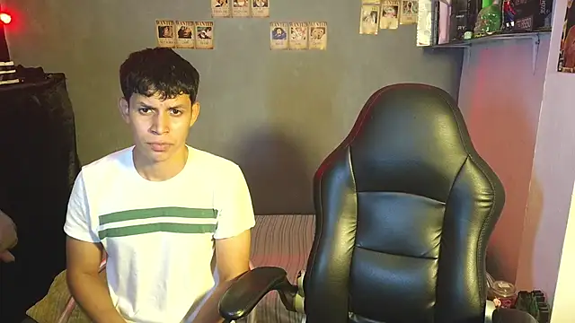 Snapshot of kairozz chatting on 03/21/25, 12:17 kairozz online show from 03/21/25, 12:17