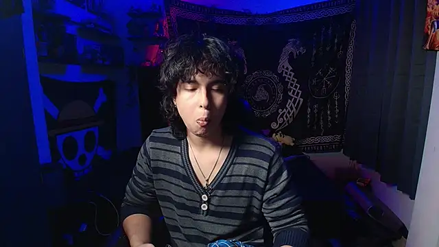 Snapshot of kairozz chatting on 11/17/25, 08:47 kairozz online show from 11/17/25, 08:47