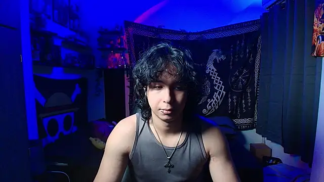 Snapshot of kairozz chatting on 11/19/25, 04:18 kairozz online show from 11/19/25, 04:18