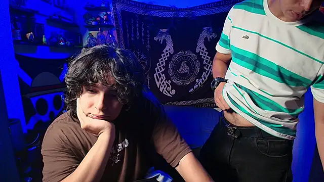 Snapshot of kairozz chatting on 11/22/25, 07:35 kairozz online show from 11/22/25, 07:35