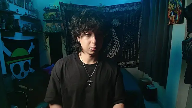 Snapshot of kairozz chatting on 12/13/25, 07:53 kairozz online show from 12/13/25, 07:53