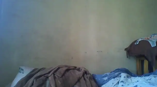 Snapshot of Horny-slut_ chatting on 01/31/25, 09:16 Horny-slut online show from 01/31/25, 09:16