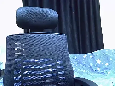 Horny-slut  online show from 12/03/25, 02:26