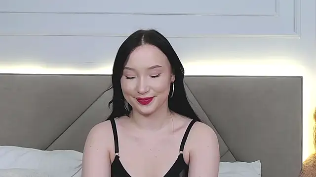 LeilaLow online show from 01/23/25, 06:14