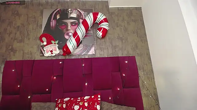 nicole  parker1 online show from 12/18/25, 07:31