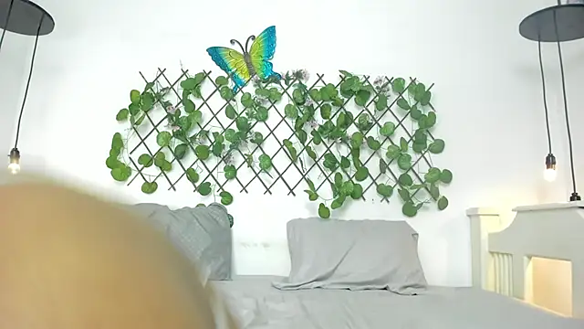 Snapshot of Tasty_Alan chatting on 10/22/25, 06:29 Tasty Alan online show from 10/22/25, 06:29