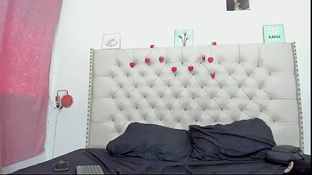 Snapshot of Tasty_Alan chatting on 11/15/25, 07:43 Tasty Alan online show from 11/15/25, 07:43