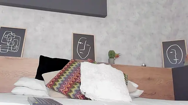 karina gomez 18 online show from 04/06/26, 11:22