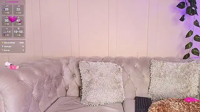 Snapshot of julieta_aguilar1 chatting on 01/14/25, 03:36 julieta aguilar1 online show from 01/14/25, 03:36