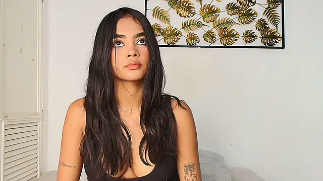 Snapshot of julieta_aguilar1 chatting on 09/15/25, 07:14 julieta aguilar1 online show from 09/15/25, 07:14