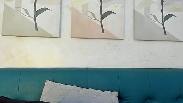 Snapshot of julieta_aguilar1 chatting on 09/29/25, 07:40 julieta aguilar1 online show from 09/29/25, 07:40