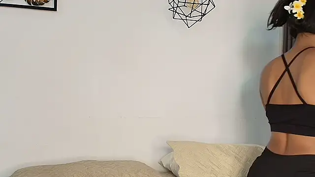 Snapshot of julieta_aguilar1 chatting on 10/31/25, 07:59 julieta aguilar1 online show from 10/31/25, 07:59