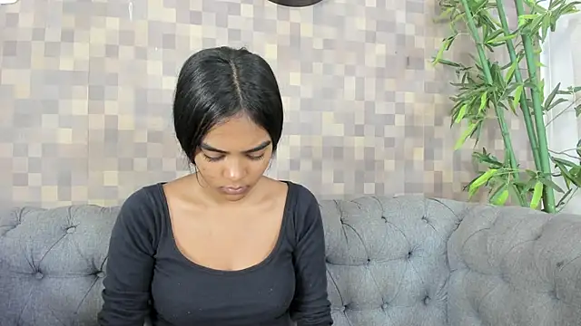 Snapshot of julieta_aguilar1 chatting on 11/08/25, 07:45 julieta aguilar1 online show from 11/08/25, 07:45