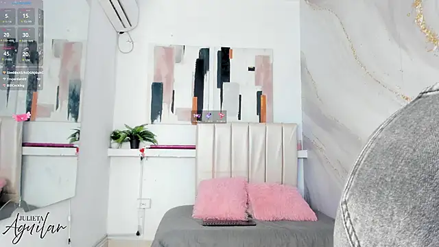 Snapshot of julieta_aguilar1 chatting on 11/22/25, 06:51 julieta aguilar1 online show from 11/22/25, 06:51