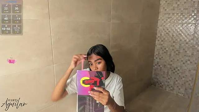 Snapshot of julieta_aguilar1 chatting on 11/29/25, 08:12 julieta aguilar1 online show from 11/29/25, 08:12