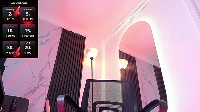 amber  blair online show from 12/24/24, 03:49